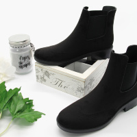 Черные резиновые ботинки-челси на резинках с мягкими носочками в комплекте SISTER